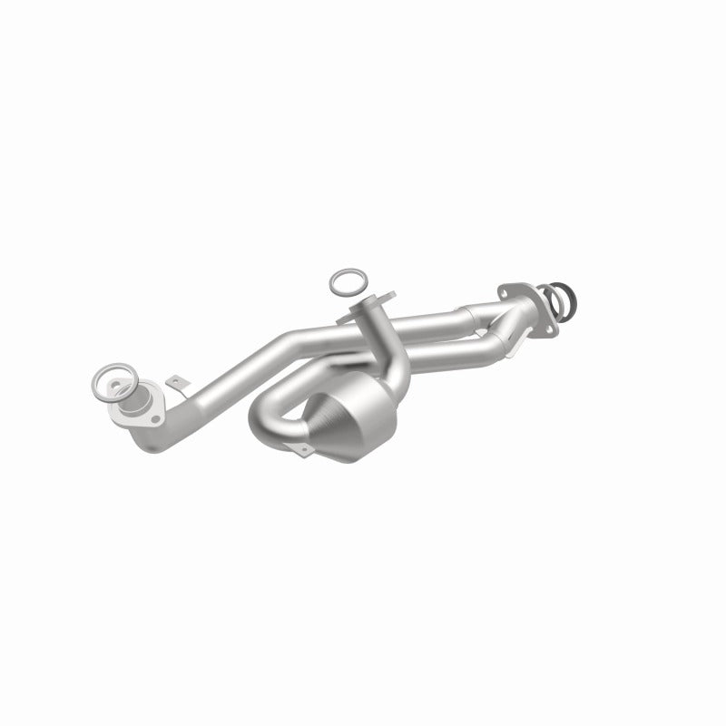 MagnaFlow California Grade Front Catalytic Converter - Toyota Sienna 3.0L 2001-2003 - 447160, 360 degree view