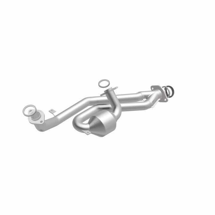 MagnaFlow California Grade Front Catalytic Converter - Toyota Sienna 3.0L 2001-2003 - 447160, 360 degree view