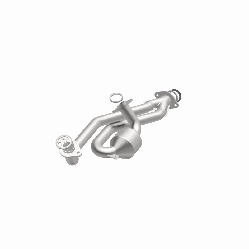 MagnaFlow California Grade Front Catalytic Converter - Toyota Sienna 3.0L 2001-2003 - 447160, 360 degree view