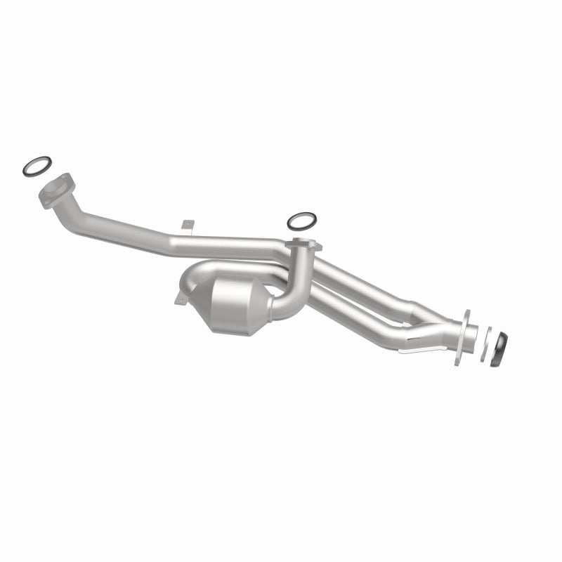 MagnaFlow California Grade Front Catalytic Converter - Toyota Sienna 3.0L 2001-2003 - 447160, 360 degree view