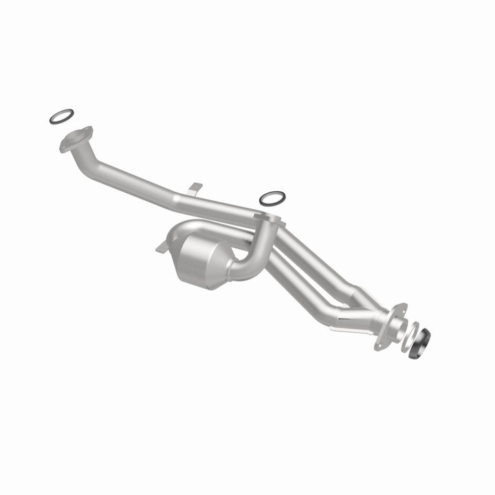 MagnaFlow California Grade Front Catalytic Converter - Toyota Sienna 3.0L 2001-2003 - 447160, 360 degree view