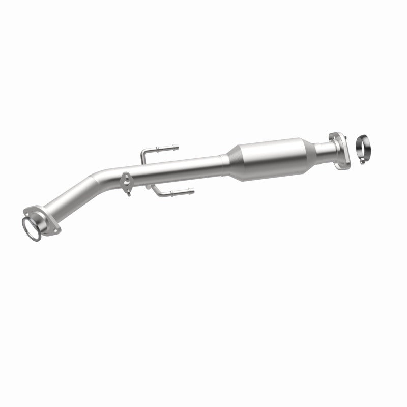 MagnaFlow California Grade Rear Catalytic Converter - Toyota Sienna 3.0L 2001-2003 - 447207, 360 degree view