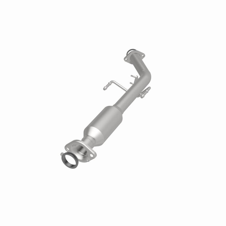 MagnaFlow California Grade Rear Catalytic Converter - Toyota Sienna 3.0L 2001-2003 - 447207, 360 degree view