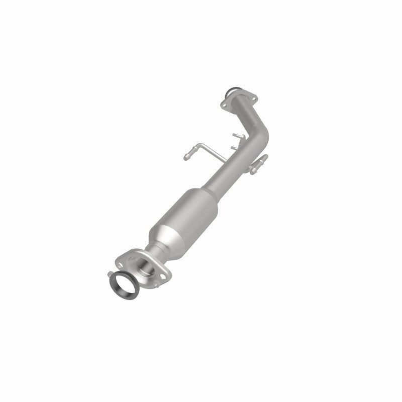 MagnaFlow California Grade Rear Catalytic Converter - Toyota Sienna 3.0L 2001-2003 - 447207, 360 degree view