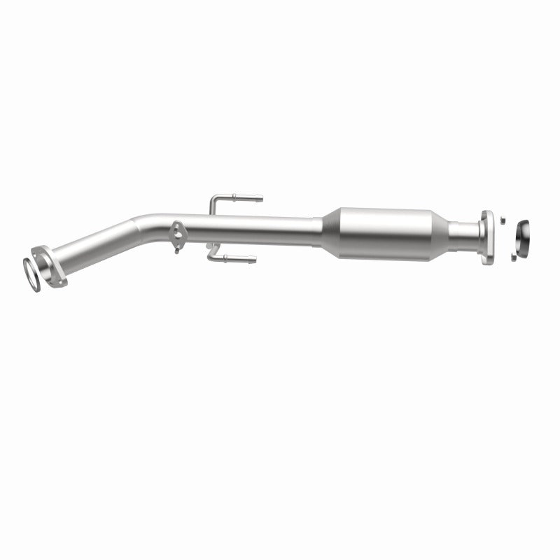 MagnaFlow California Grade Rear Catalytic Converter - Toyota Sienna 3.0L 2001-2003 - 447207, 360 degree view