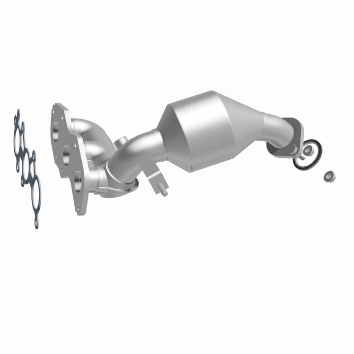 MagnaFlow California Manifold Catalytic Converter - Toyota Sienna 3.5L 2007-2010, 360 degree view