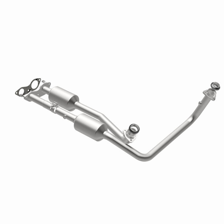 MagnaFlow CARB Compliant Direct-Fit Catalytic Converter - Chevrolet K1500 / GMC K1500 1996-1999, view 3