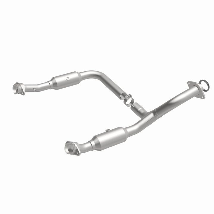 MagnaFlow CARB-Compliant Direct-Fit Catalytic Converter - Ford Explorer / Sport Trac / Mercury Mountaineer 4.6L 2006-2010, 360 degree view