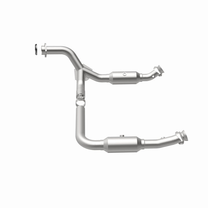 MagnaFlow CARB-Compliant Direct-Fit Catalytic Converter - Ford Explorer / Sport Trac / Mercury Mountaineer 4.6L 2006-2010, 360 degree view