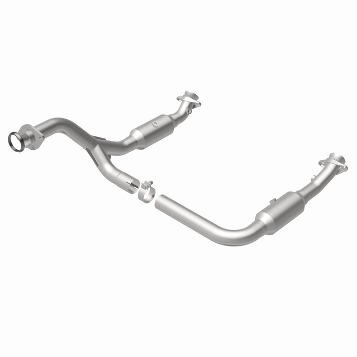 MagnaFlow CARB-Compliant Direct-Fit Catalytic Converter - Ford Explorer / Sport Trac / Mercury Mountaineer 4.6L 2006-2010, 360 degree view