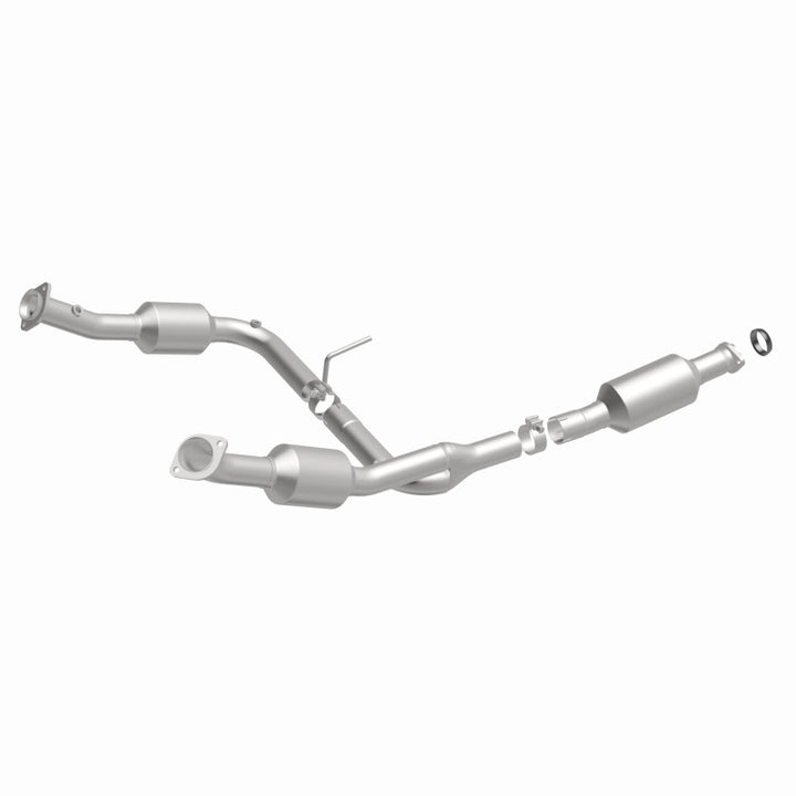 MagnaFlow CARB Compliant Primary Direct-Fit Catalytic Converter - Ford Explorer / Mercury Mountaineer 2004-2005, 360 degree view