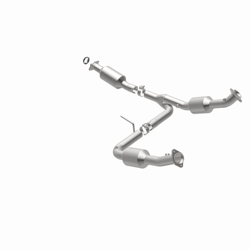 MagnaFlow CARB Compliant Primary Direct-Fit Catalytic Converter - Ford Explorer / Mercury Mountaineer 2004-2005, 360 degree view