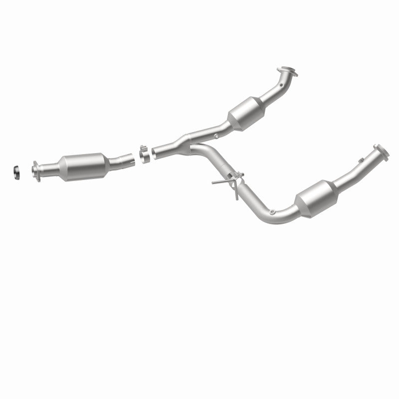 MagnaFlow CARB Compliant Primary Direct-Fit Catalytic Converter - Ford Explorer / Mercury Mountaineer 2004-2005, 360 degree view