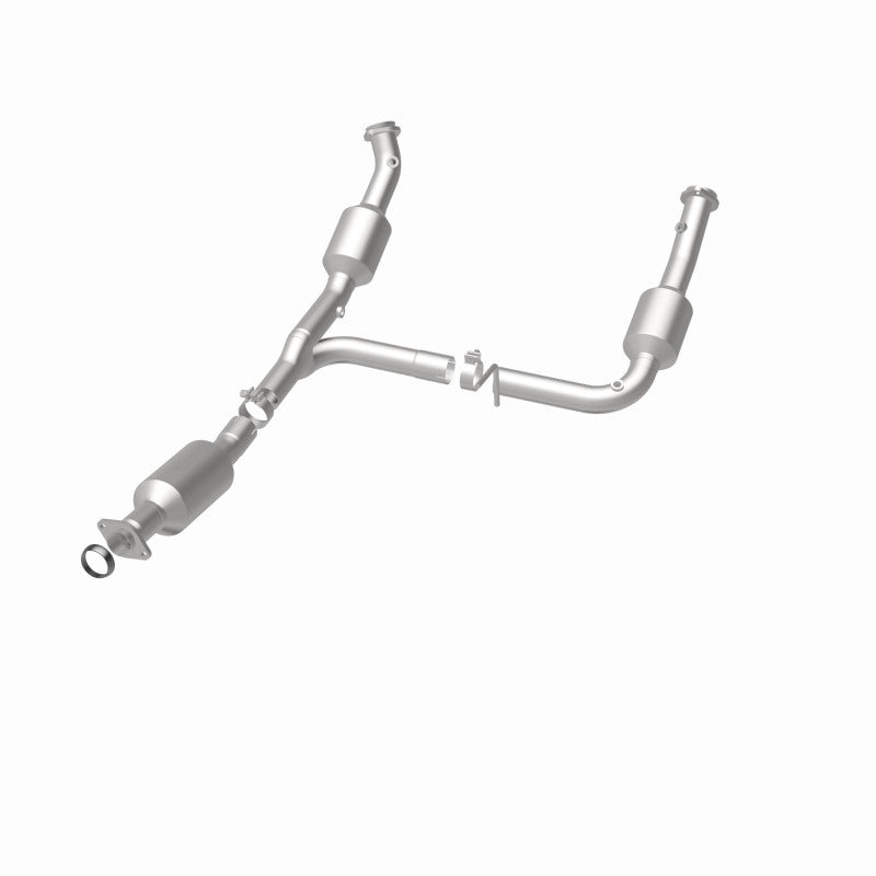 MagnaFlow CARB Compliant Primary Direct-Fit Catalytic Converter - Ford Explorer / Mercury Mountaineer 2004-2005, 360 degree view