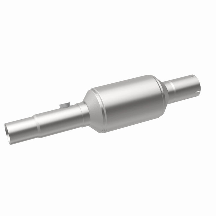 MagnaFlow CARB-Grade Direct-Fit Catalytic Converter - Jeep Grand Cherokee 1996-1998 - Underbody, view 5
