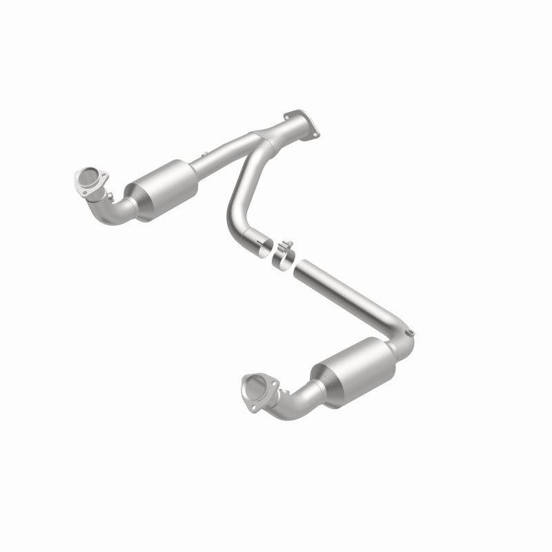 MagnaFlow CARB-Grade Direct-Fit Catalytic Converter - Chevrolet Tahoe 5.7L (1997-2000), view 2