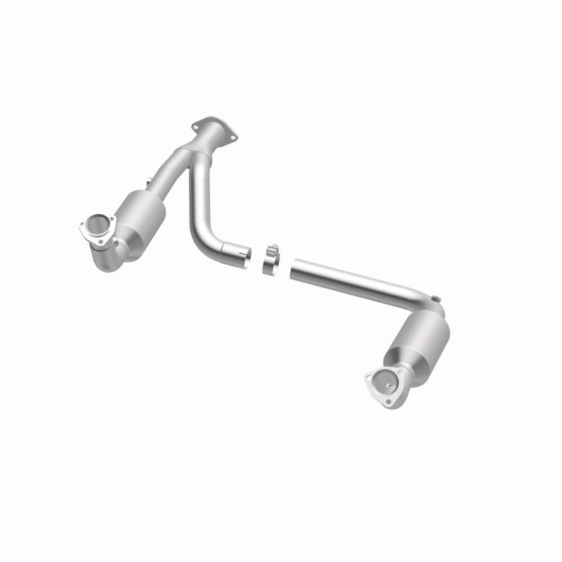 MagnaFlow CARB-Grade Direct-Fit Catalytic Converter - Chevrolet Tahoe 5.7L (1997-2000), 360 degree view