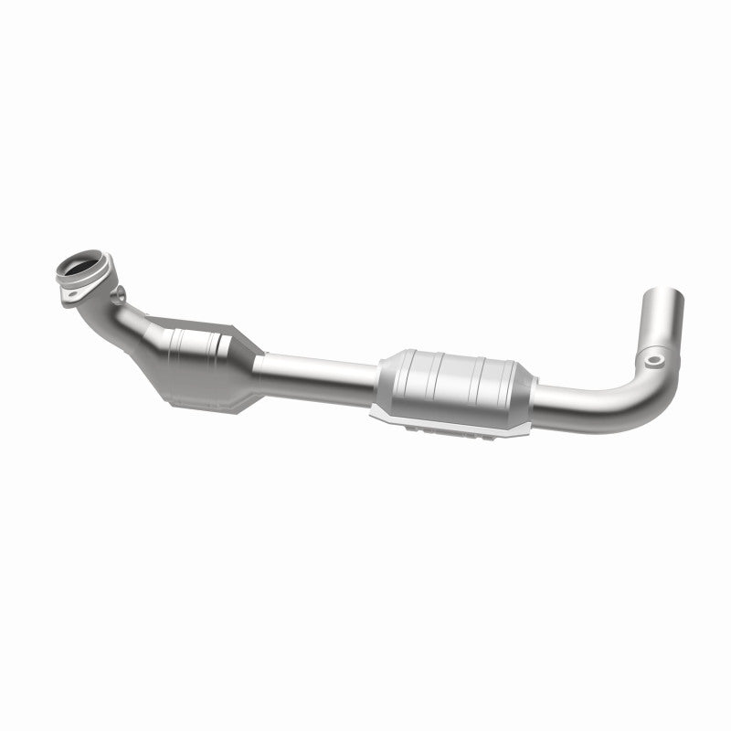 MagnaFlow CARB-Grade Direct-Fit Catalytic Converter - Ford E-150 Econoline 2000-2002 4.6L - Driver Side, view 13