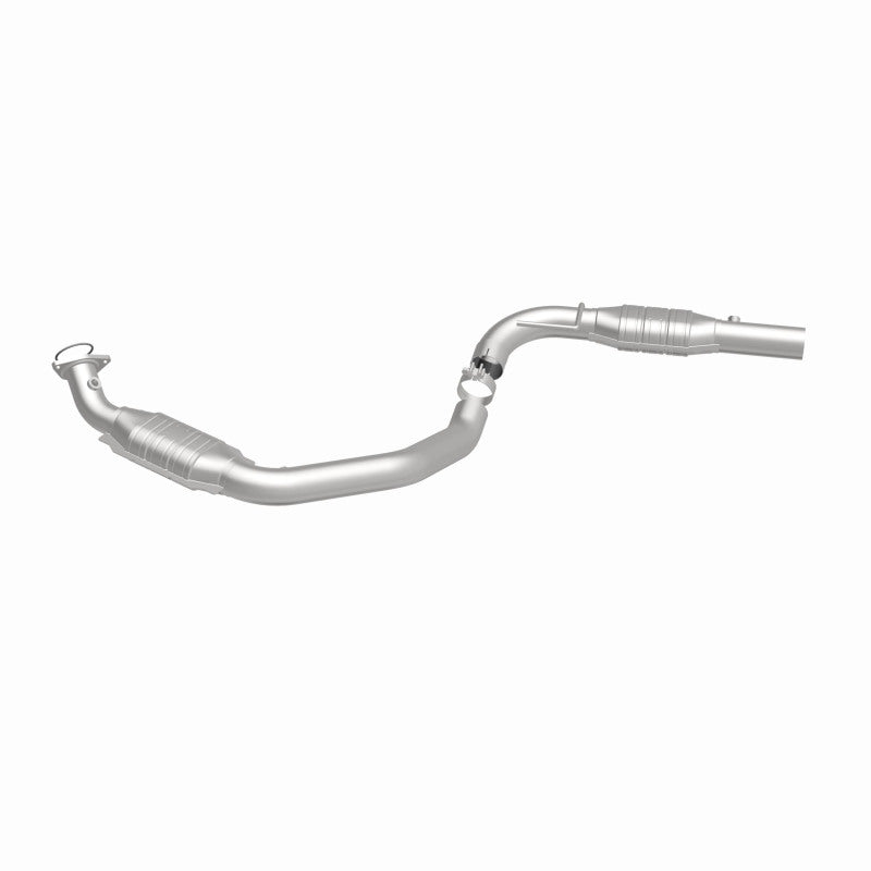 MagnaFlow CARB-Grade Direct-Fit Catalytic Converter - Chevrolet Express 2500 2003-2005 6.0L - Driver Side, view 15