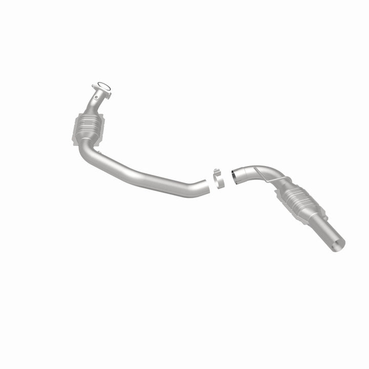 MagnaFlow CARB-Grade Direct-Fit Catalytic Converter - Chevrolet Express 2500 2003-2005 6.0L - Driver Side, view 17