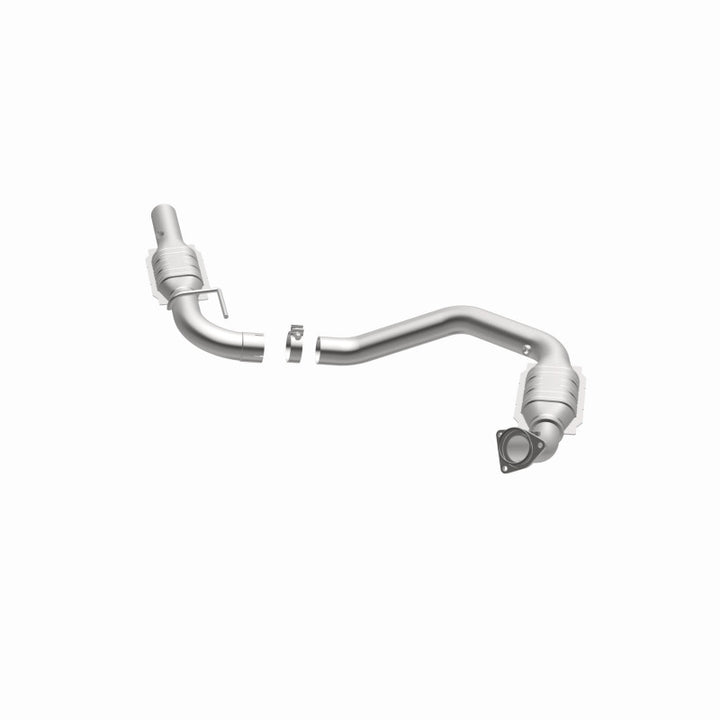 MagnaFlow CARB-Grade Direct-Fit Catalytic Converter - Chevrolet Express 2500 2003-2005 6.0L - Driver Side, view 19
