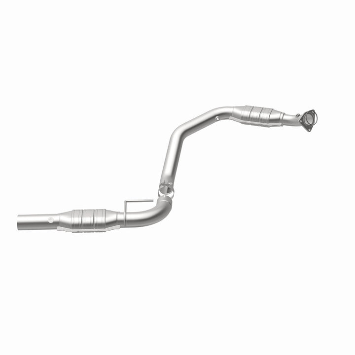 MagnaFlow CARB-Grade Direct-Fit Catalytic Converter - Chevrolet Express 2500 2003-2005 6.0L - Driver Side, view 27
