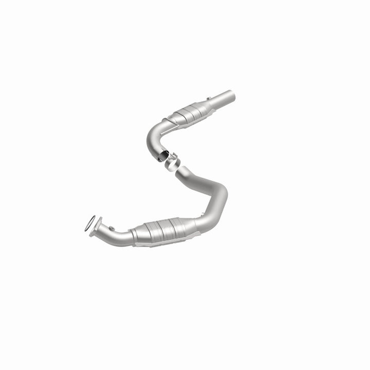 MagnaFlow CARB-Grade Direct-Fit Catalytic Converter - Chevrolet Express 2500 2003-2005 6.0L - Driver Side, view 31