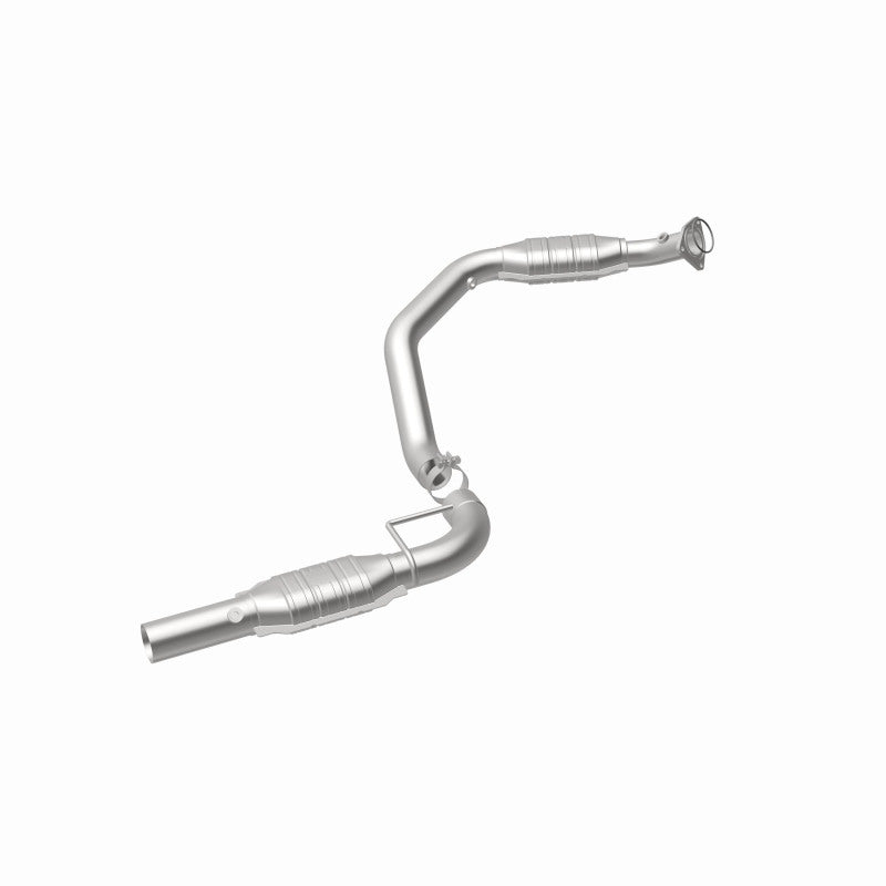 MagnaFlow CARB-Grade Direct-Fit Catalytic Converter - Chevrolet Express 2500 2003-2005 6.0L - Driver Side, view 6