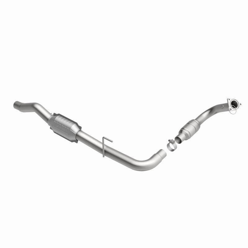 MagnaFlow CARB-Grade Direct-Fit Catalytic Converter - GMC Sierra / Chevrolet Silverado 2500 HD 6.0L 2001-2006 - Driver Side, view 12