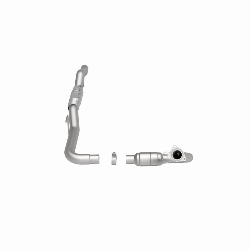 MagnaFlow CARB-Grade Direct-Fit Catalytic Converter - GMC Sierra / Chevrolet Silverado 2500 HD 6.0L 2001-2006 - Driver Side, view 15