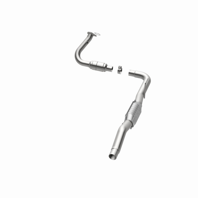 MagnaFlow CARB-Grade Direct-Fit Catalytic Converter - GMC Sierra / Chevrolet Silverado 2500 HD 6.0L 2001-2006 - Driver Side, view 29