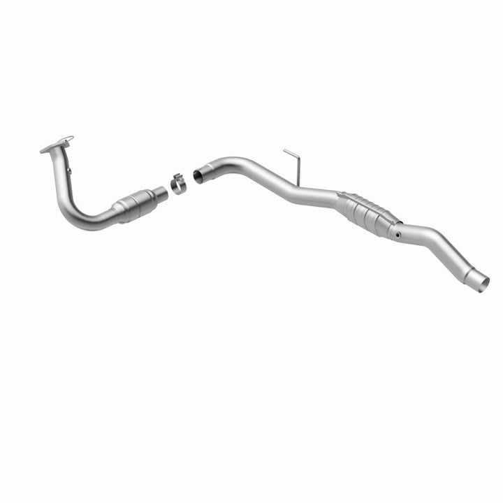 MagnaFlow CARB-Grade Direct-Fit Catalytic Converter - GMC Sierra / Chevrolet Silverado 2500 HD 6.0L 2001-2006 - Driver Side, view 37