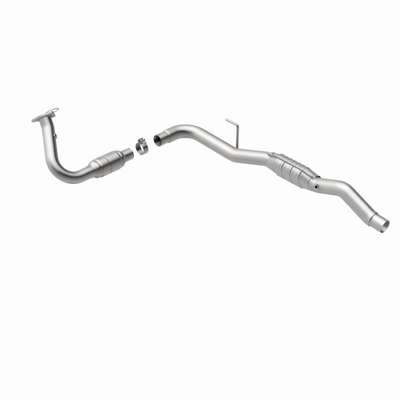 MagnaFlow CARB-Grade Direct-Fit Catalytic Converter - GMC Sierra / Chevrolet Silverado 2500 HD 6.0L 2001-2006 - Driver Side, view 37