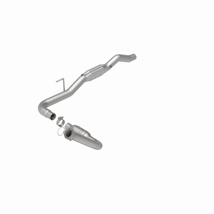 MagnaFlow CARB-Grade Direct-Fit Catalytic Converter - GMC Sierra / Chevrolet Silverado 2500 HD 6.0L 2001-2006 - Driver Side, view 4