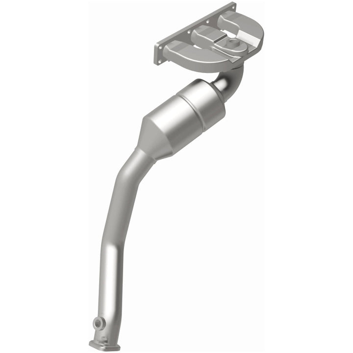 MagnaFlow CARB-Grade Direct-Fit Catalytic Converter - BMW 530i 2001-2003 - Front, view 3