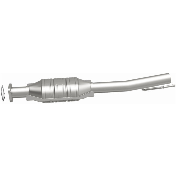 MagnaFlow CARB-Grade Direct-Fit Catalytic Converter - Ford Escape 2001-2004 3.0L, view 3