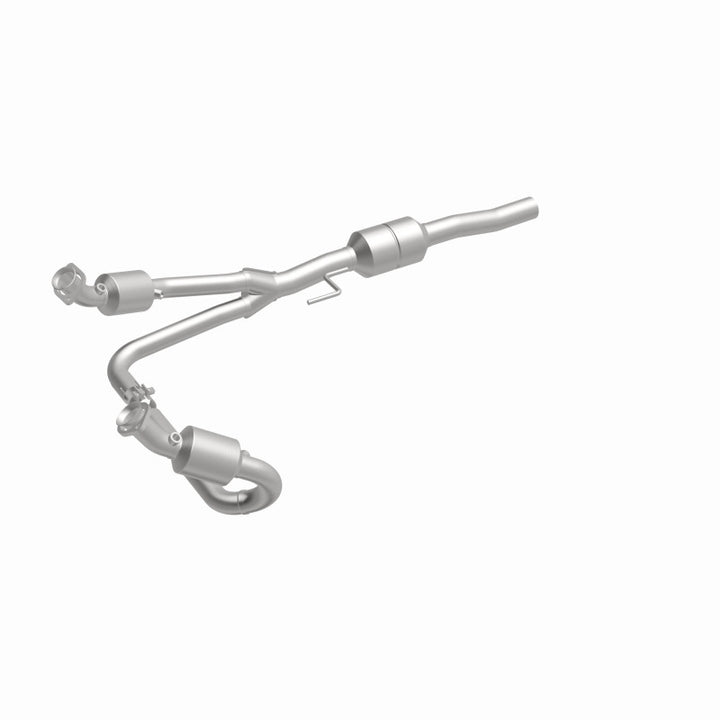 MagnaFlow CARB-Grade Direct-Fit Catalytic Converter - Dodge Durango 2002-2003 4.7L, view 3