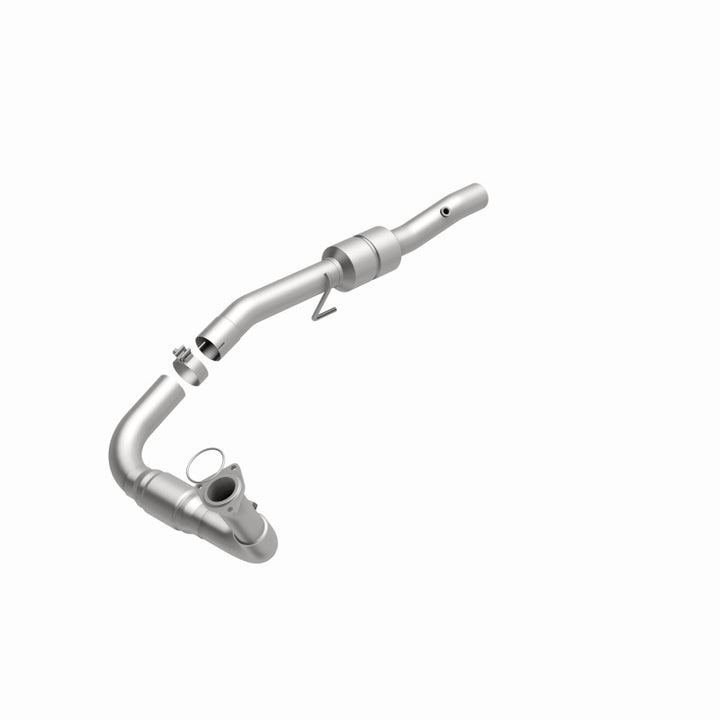 MagnaFlow CARB-Grade Direct-Fit Catalytic Converter - Chevrolet Silverado 2500 HD 2005-2006 6.0L - Driver Side, view 12