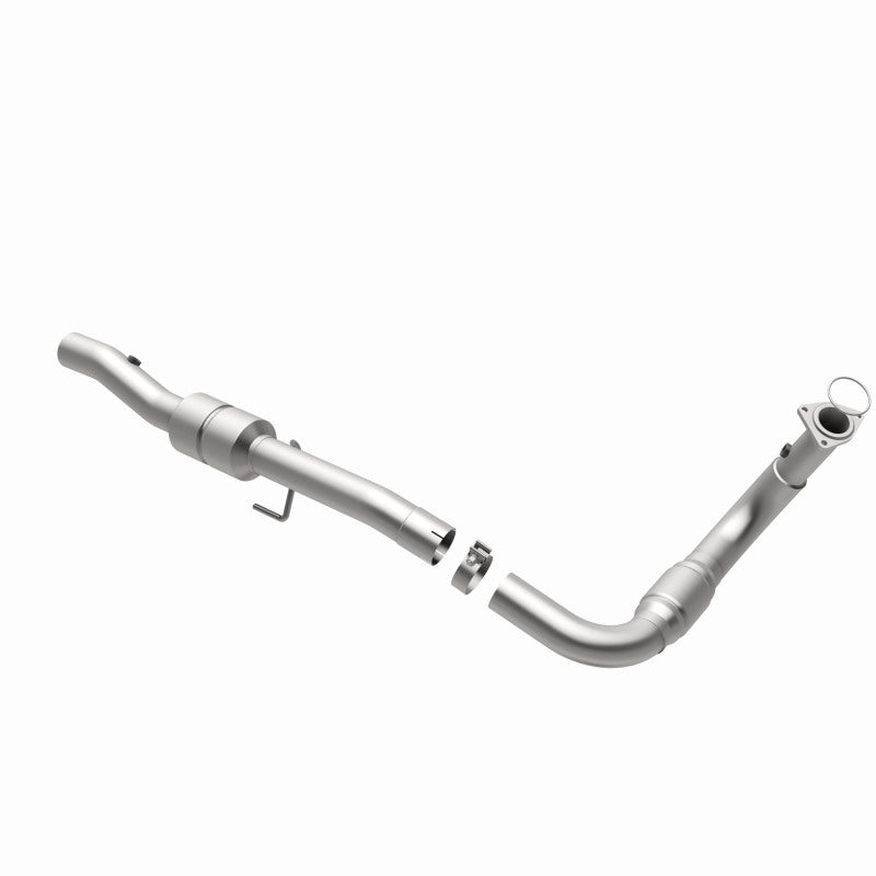 MagnaFlow CARB-Grade Direct-Fit Catalytic Converter - Chevrolet Silverado 2500 HD 2005-2006 6.0L - Driver Side, view 22