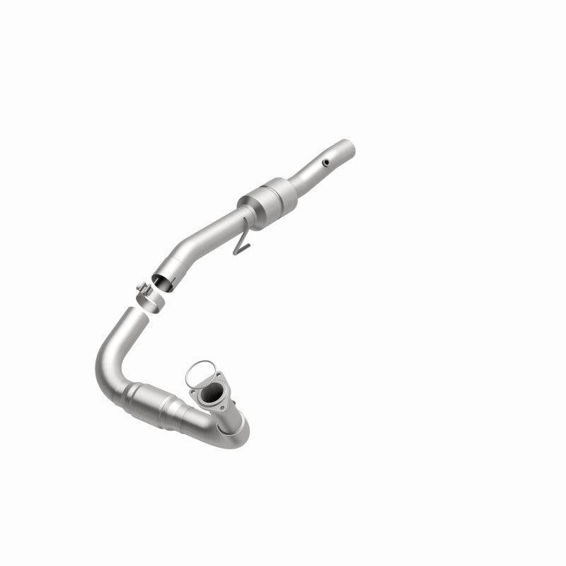 MagnaFlow CARB-Grade Direct-Fit Catalytic Converter - Chevrolet Silverado 2500 HD 2005-2006 6.0L - Driver Side, view 23