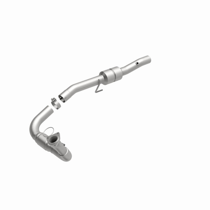 MagnaFlow CARB-Grade Direct-Fit Catalytic Converter - Chevrolet Silverado 2500 HD 2005-2006 6.0L - Driver Side, view 30