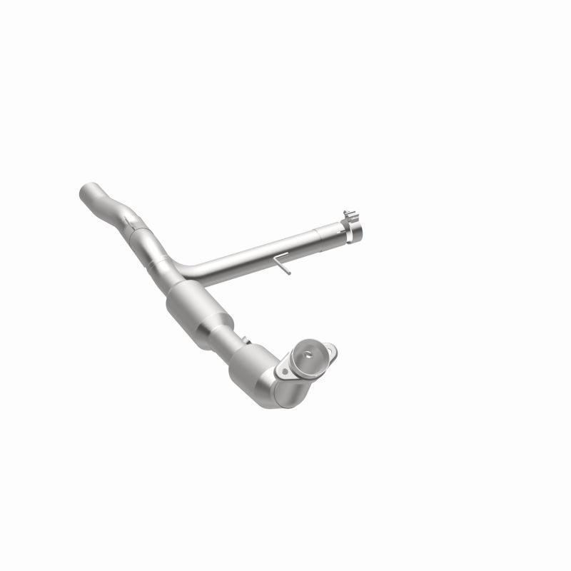MagnaFlow CARB-Grade Direct-Fit Catalytic Converter - Ford F-150 5.4L (2004), view 2
