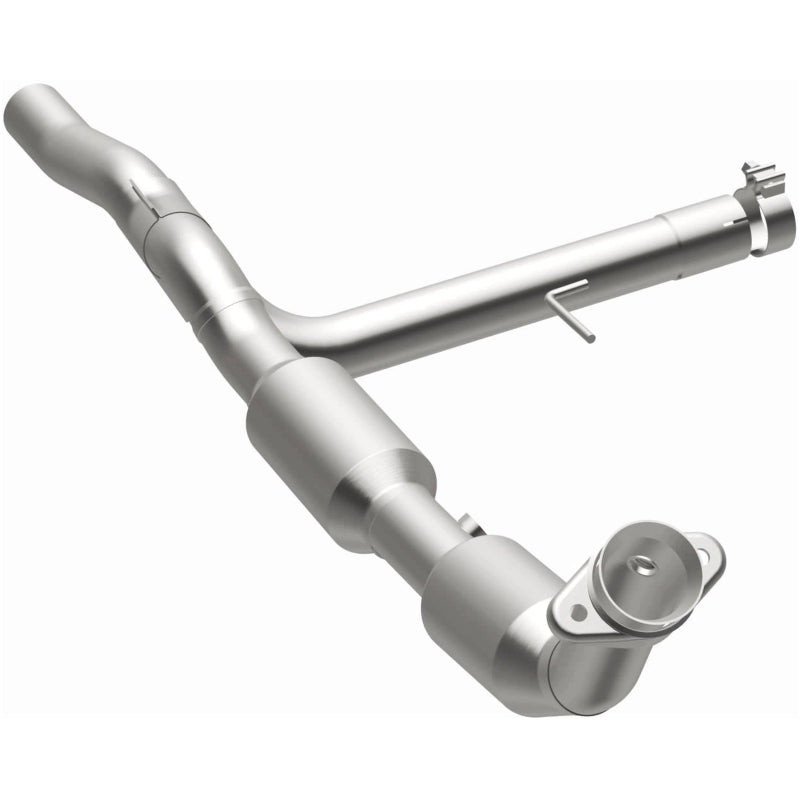 MagnaFlow CARB-Grade Direct-Fit Catalytic Converter - Ford F-150 5.4L (2004), view 6