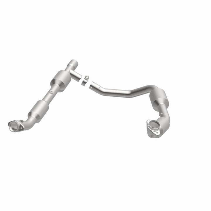 MagnaFlow CARB-Grade Direct-Fit Catalytic Converter - Ford E-350 Super Duty 2005-2008 5.4L, 360 degree view