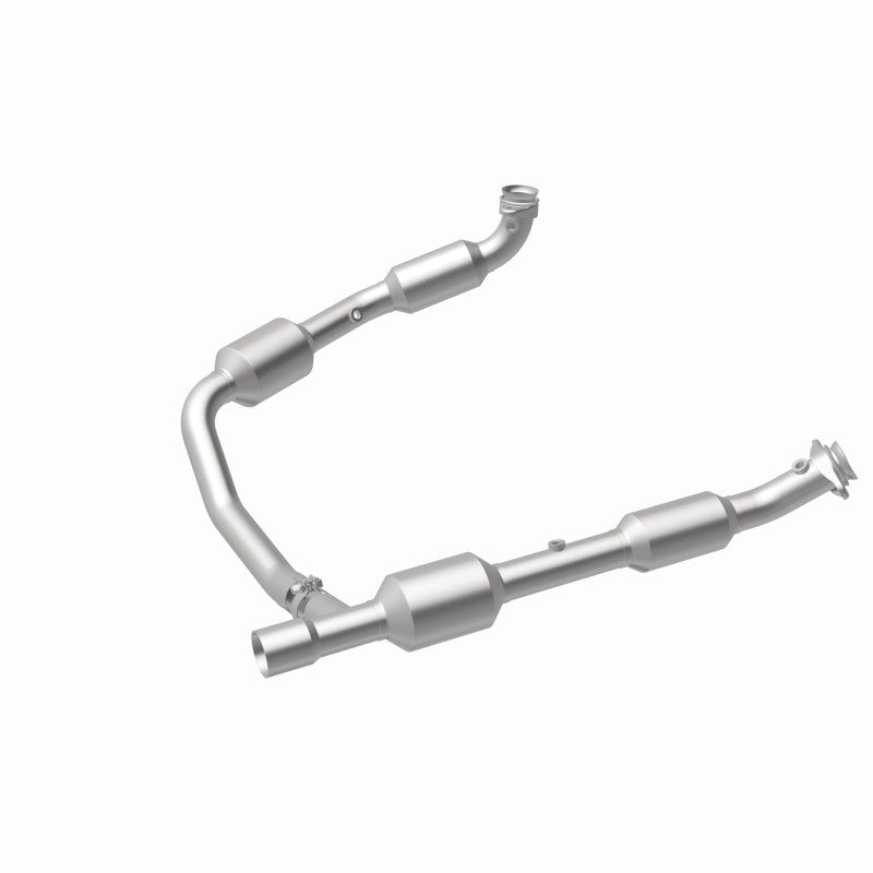 MagnaFlow CARB-Grade Direct-Fit Catalytic Converter - Ford E-350 Super Duty 2005-2008 5.4L, 360 degree view