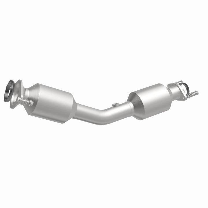 MagnaFlow CARB-Grade Direct-Fit Catalytic Converter - Nissan Versa 2018-2019 1.6L, 360 degree view