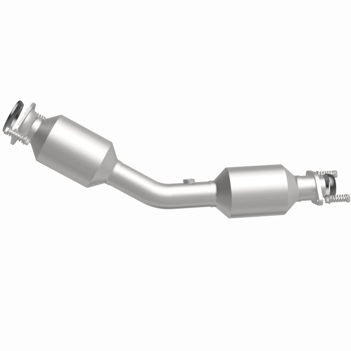 MagnaFlow CARB-Grade Direct-Fit Catalytic Converter - Nissan Versa 2018-2019 1.6L, 360 degree view
