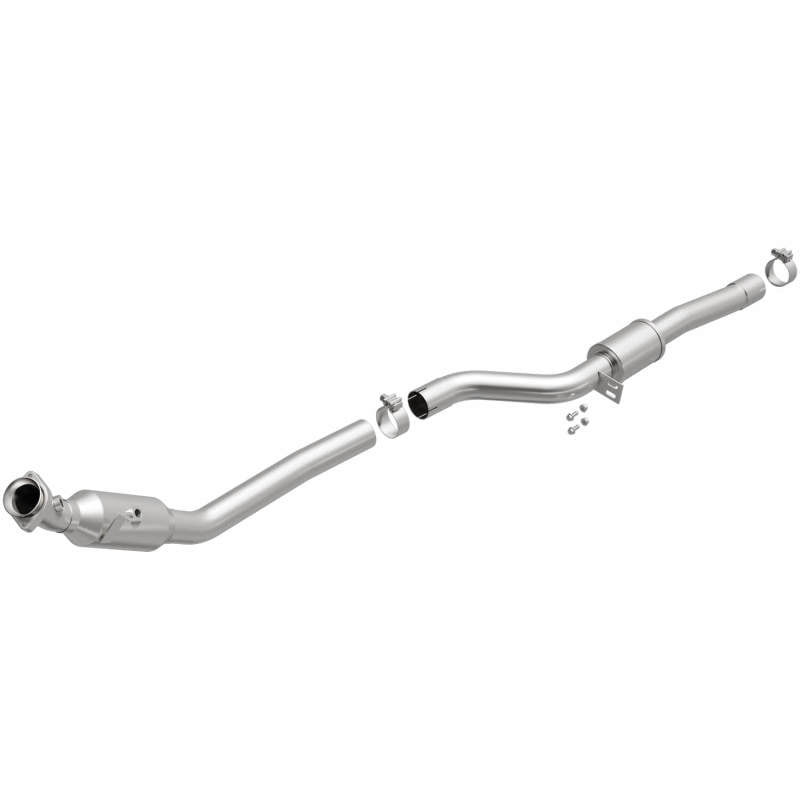 MagnaFlow Federal Underbody Direct-Fit Catalytic Converter - Mercedes-Benz SL550 4.6L 2013-2020 (21-572)