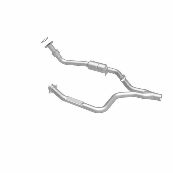 MagnaFlow HM Direct-Fit Catalytic Converter - Chevrolet Camaro 1998-1999 5.7L - Passenger Side, view 6