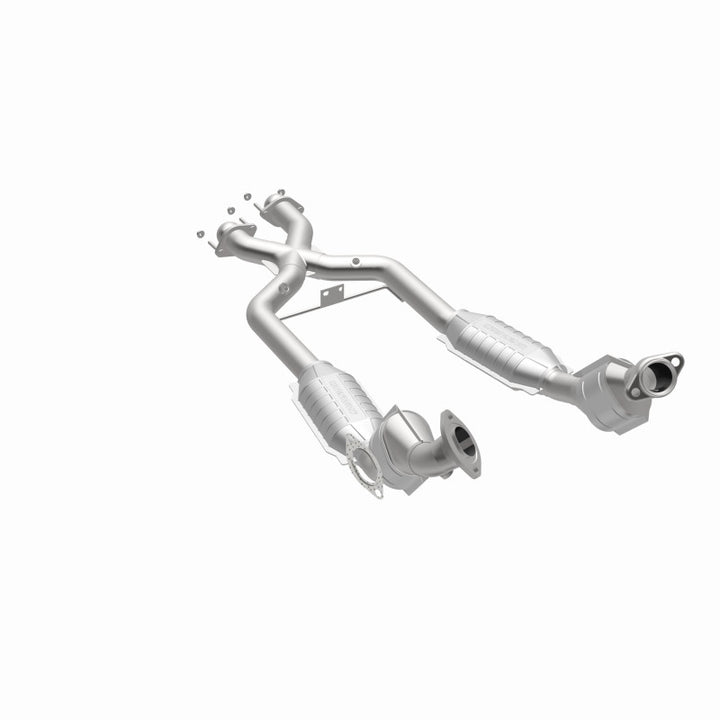 MagnaFlow HM-Grade Direct-Fit Catalytic Converter - Ford Mustang SVT Cobra 1996-1998 4.6L, 360 degree view